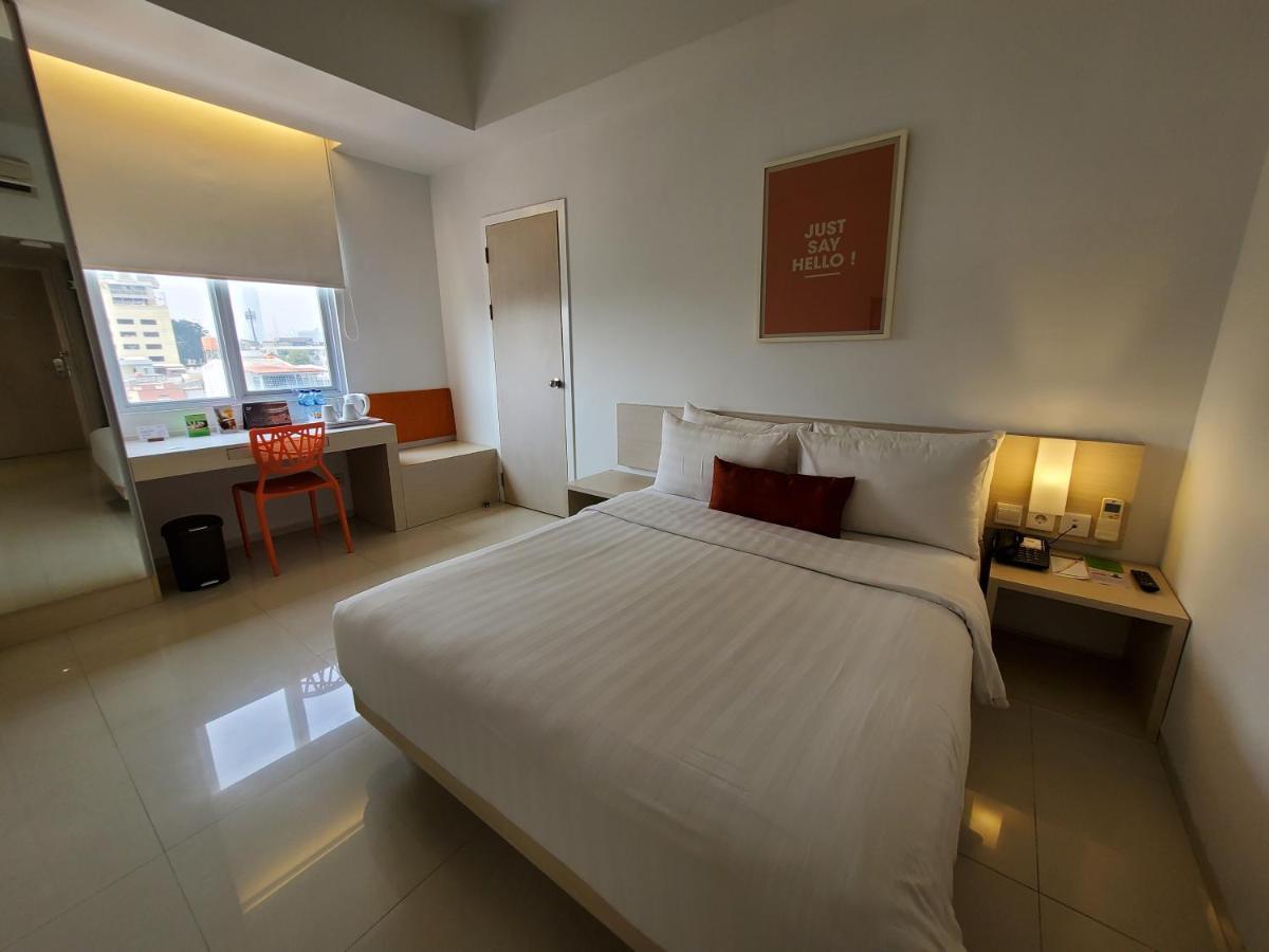 Zuri Express Mangga Dua Hotel Jakarta Eksteriør billede