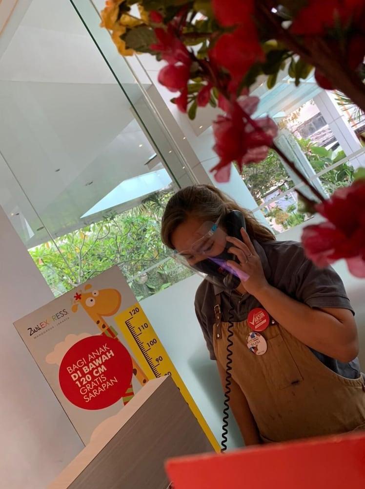 Zuri Express Mangga Dua Hotel Jakarta Eksteriør billede